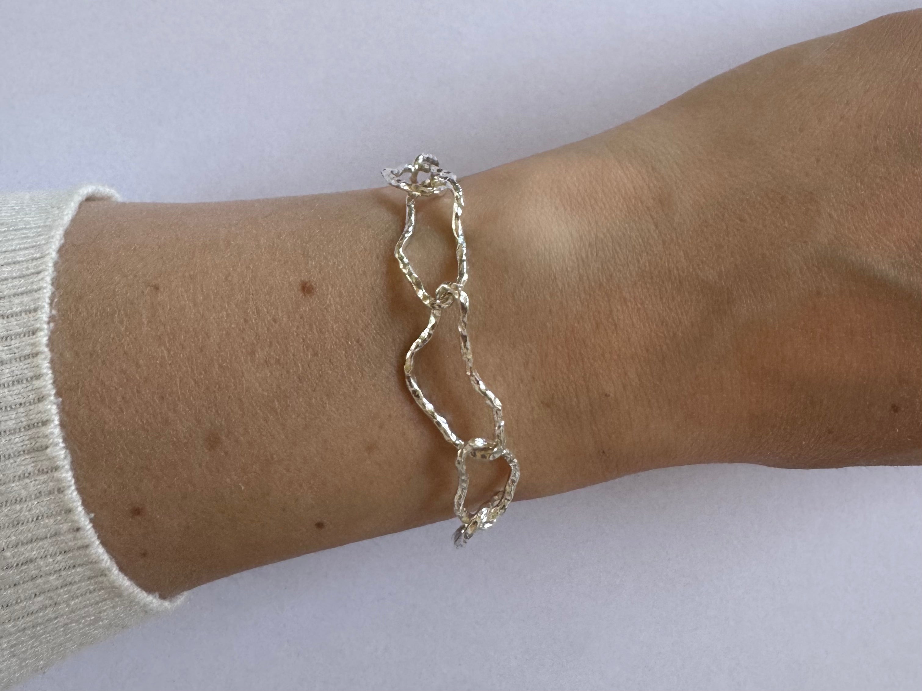 Chain bracelet – close-up