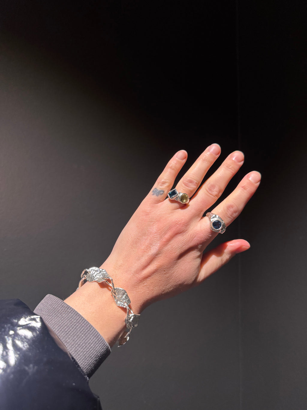 Flow bracelet – view 2
