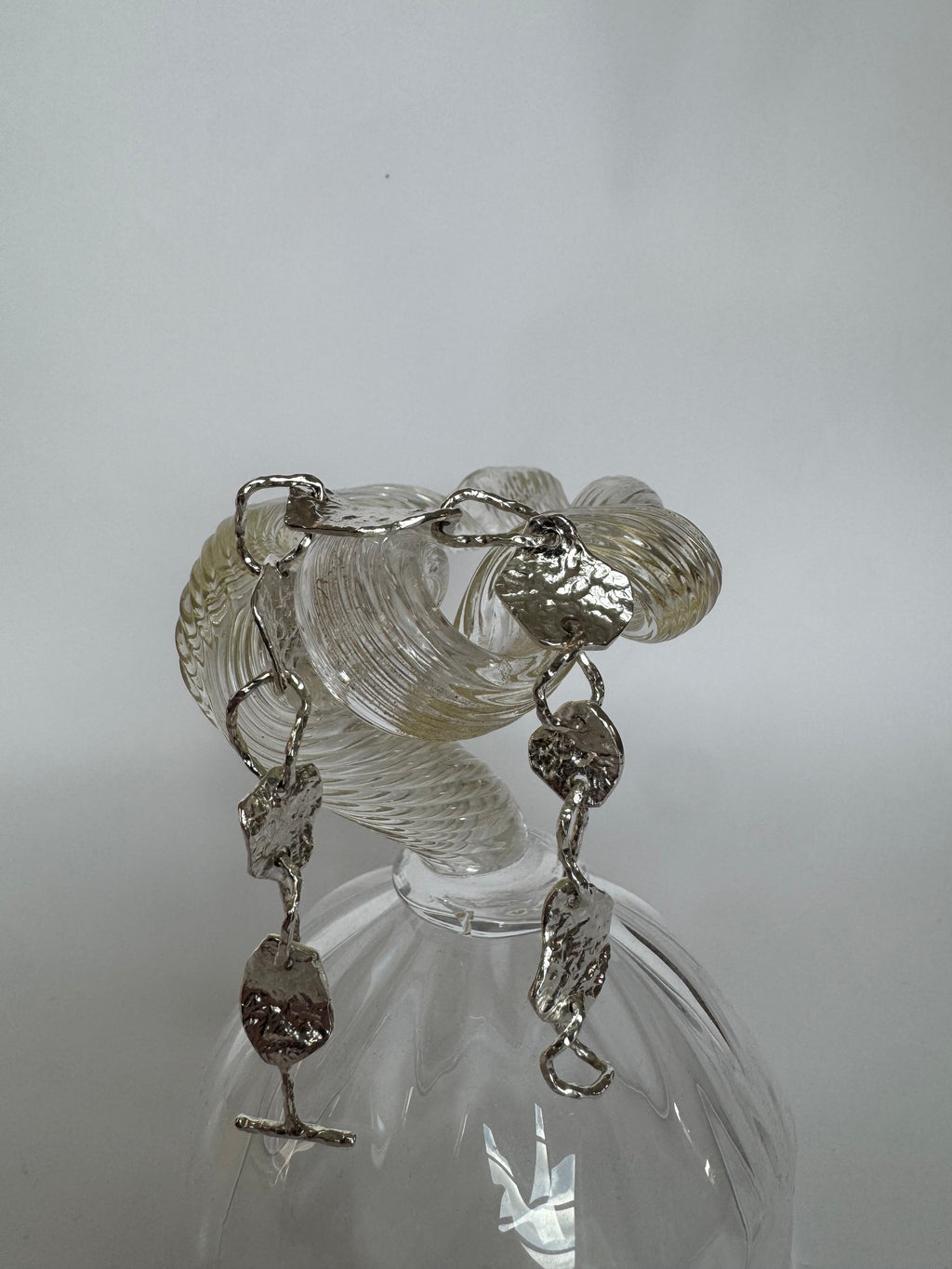 Flow bracelet – view 3