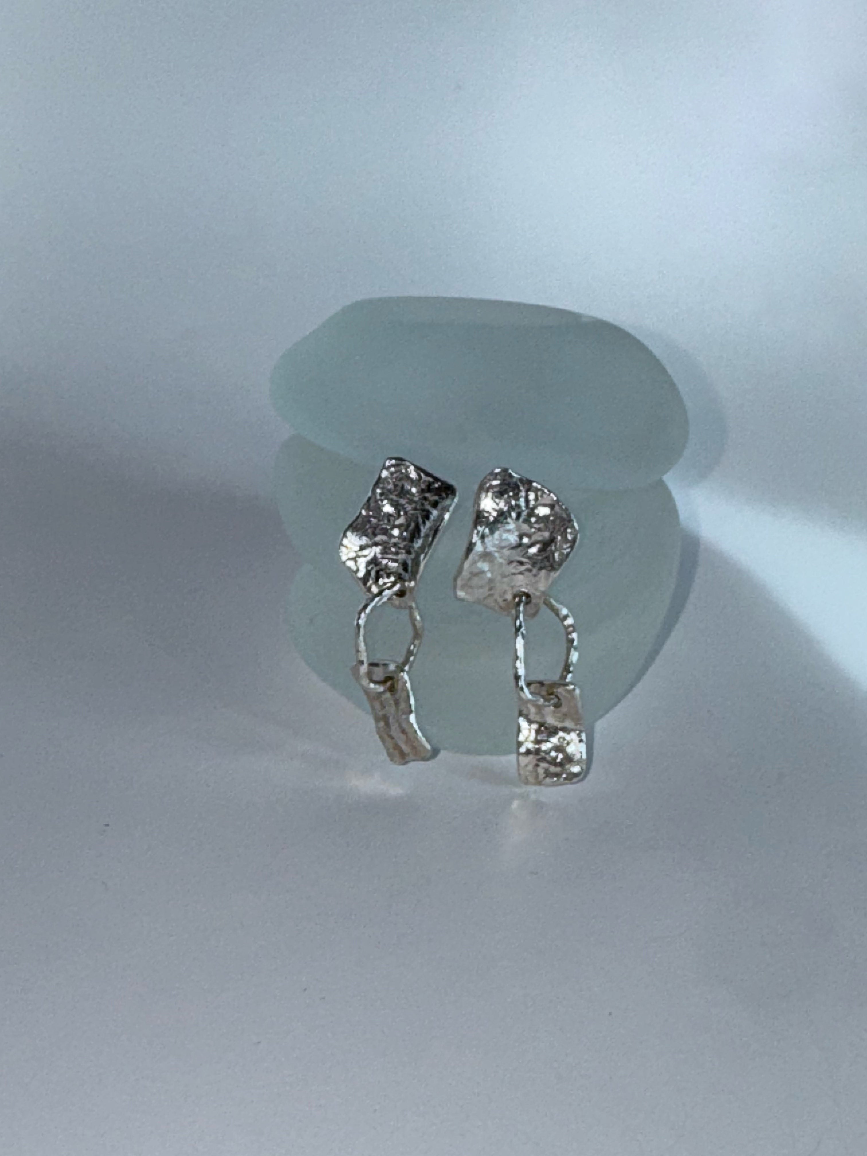 Flow earrings – detail