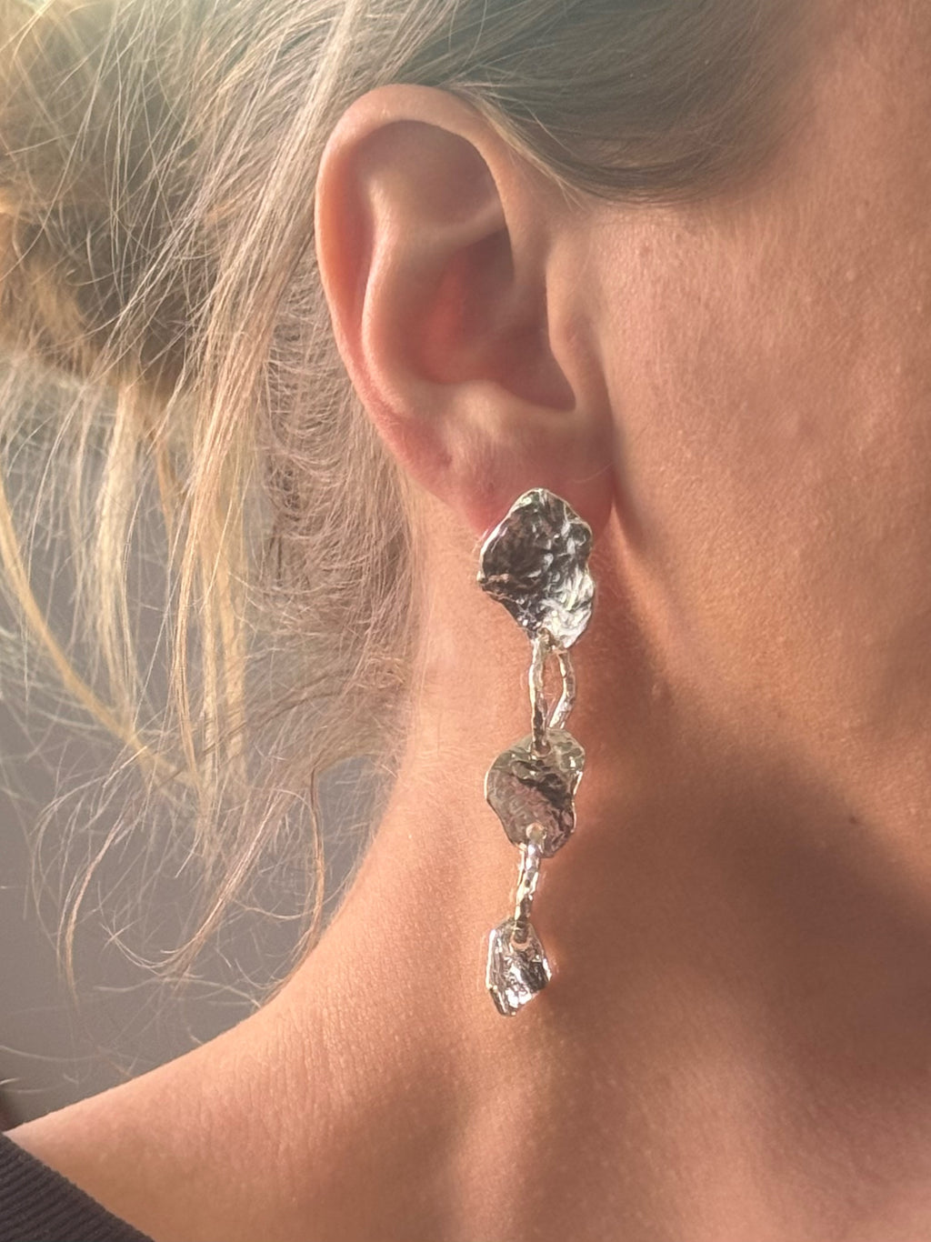 Flow long earrings – detail