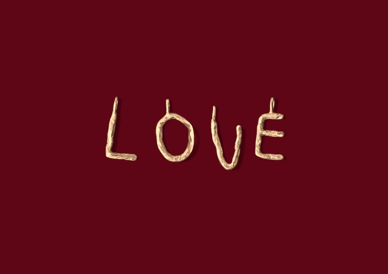 Letter pendant – 14 kt gold, close-up