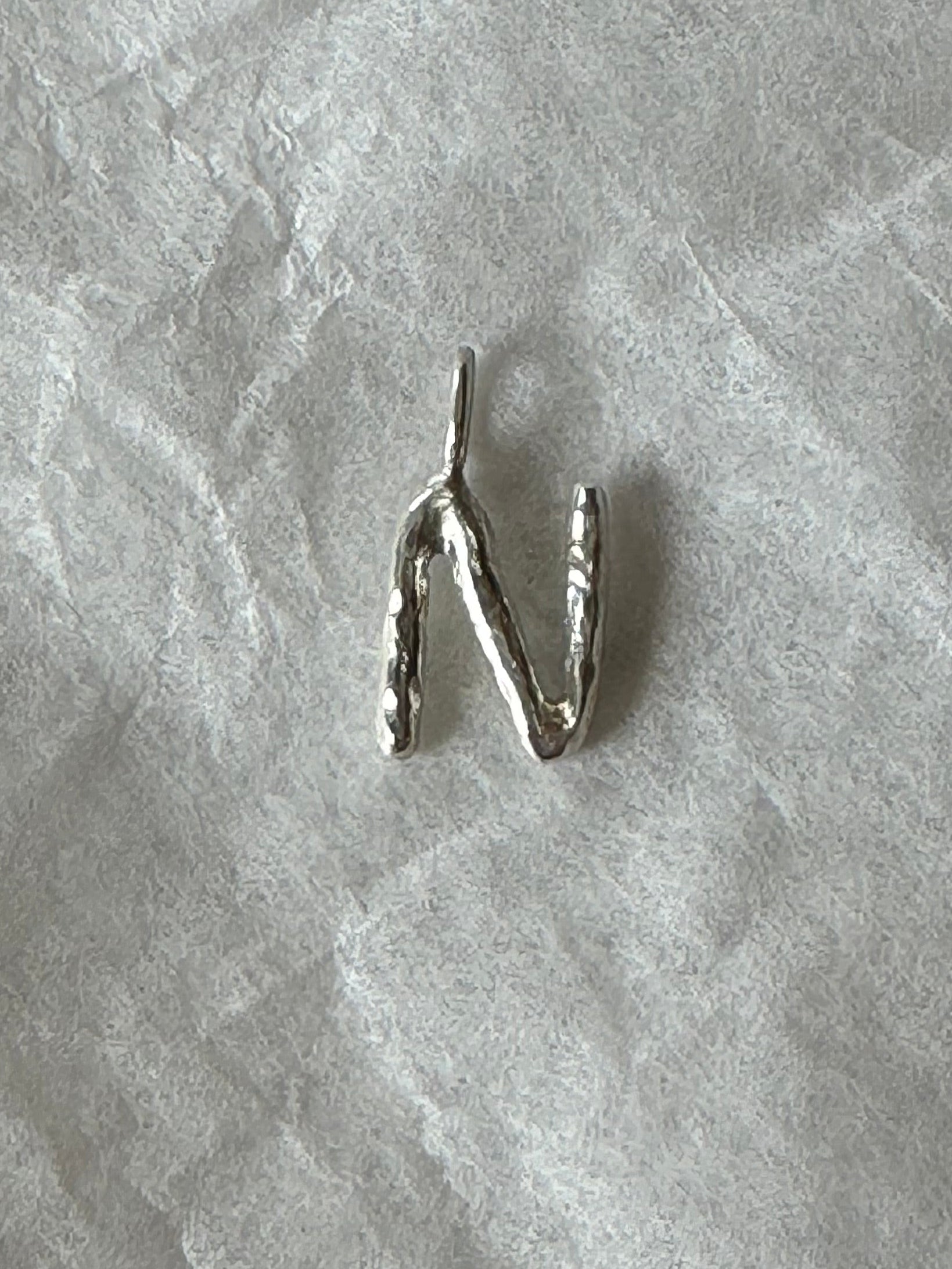 Letter pendant – close-up