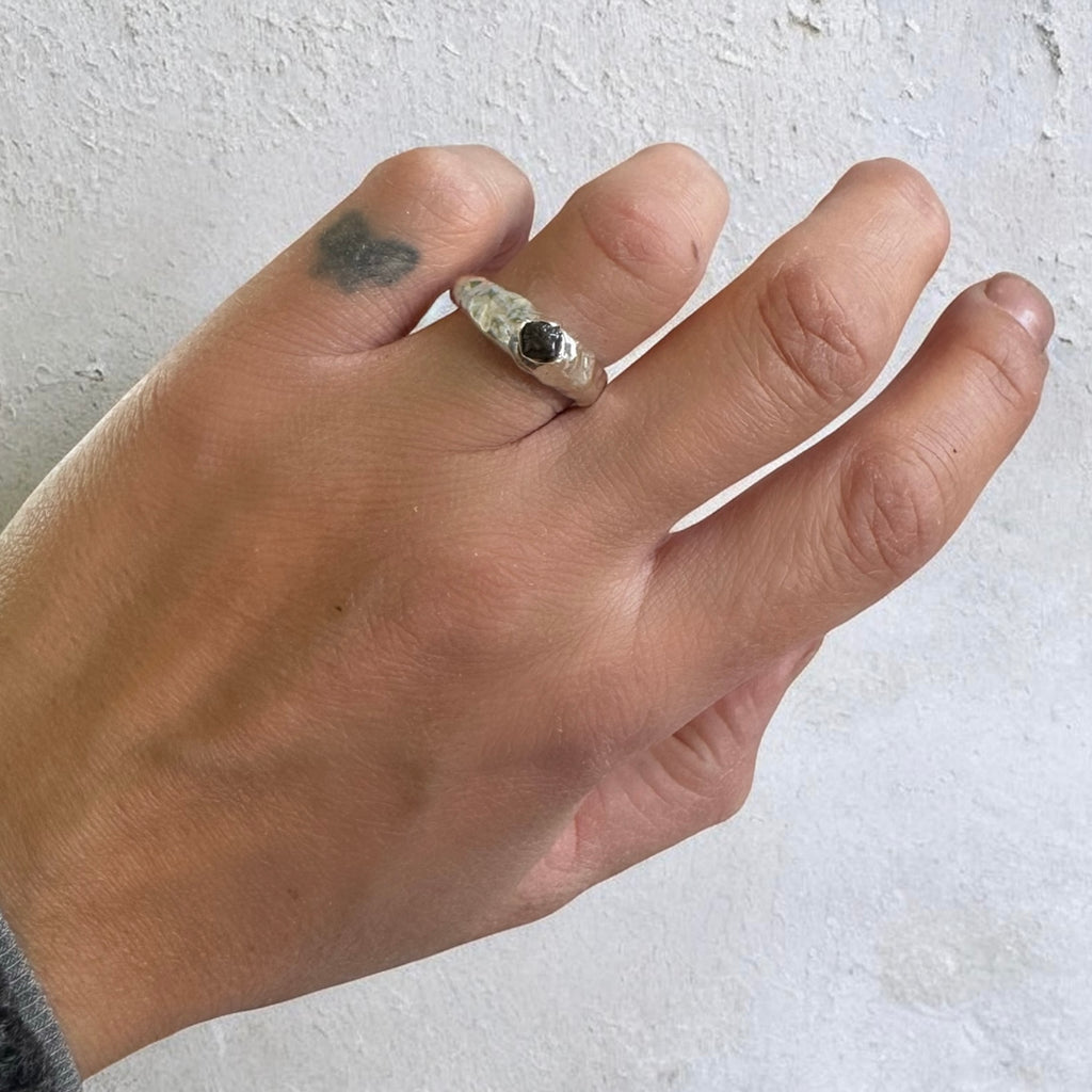 Raw ring – detail