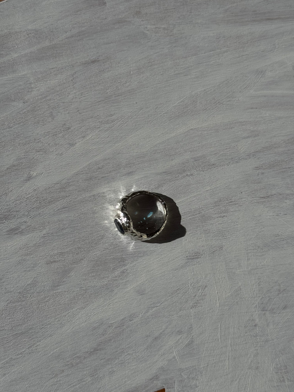 Set ring – close-up