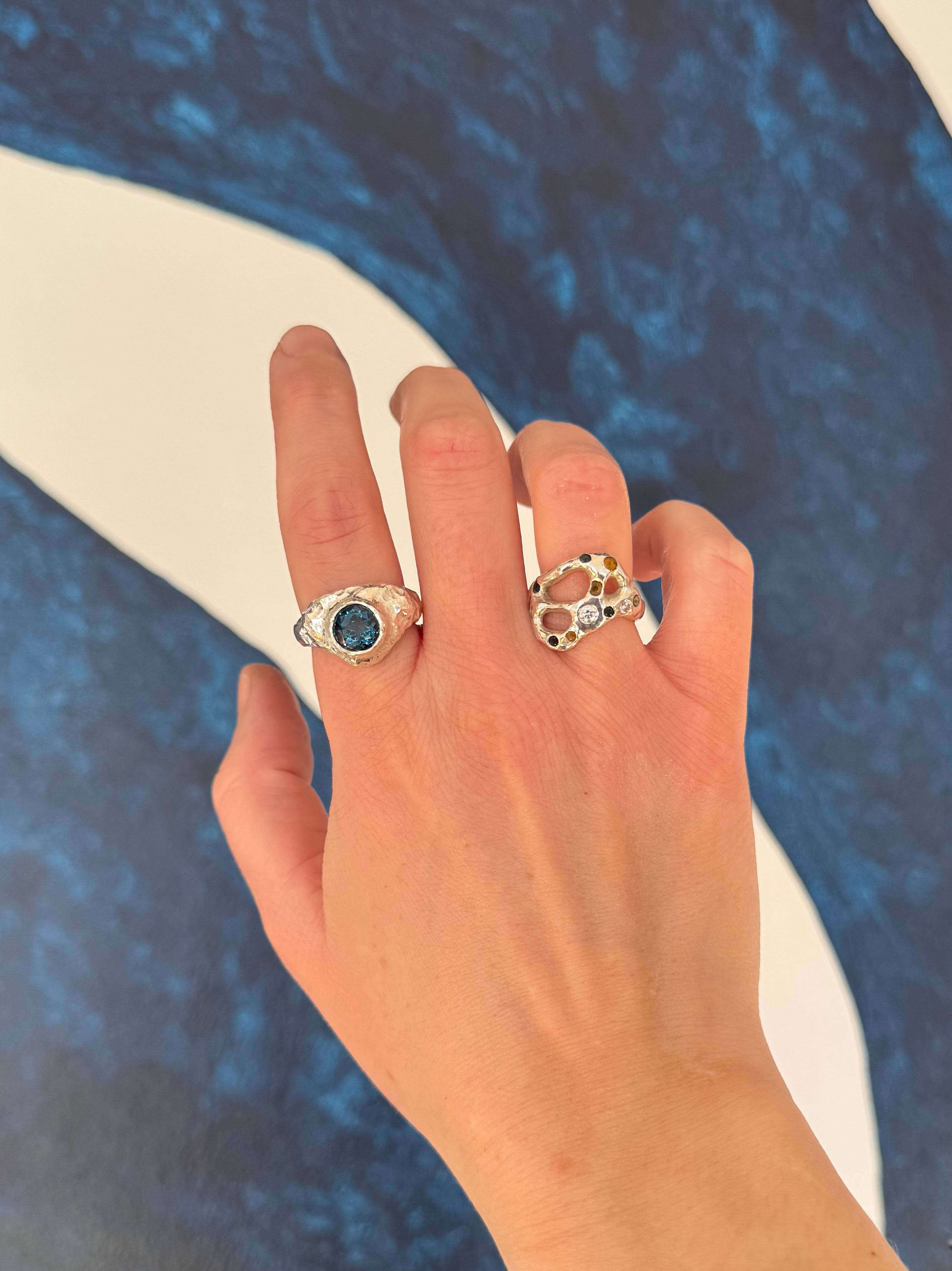 Set ring – side view