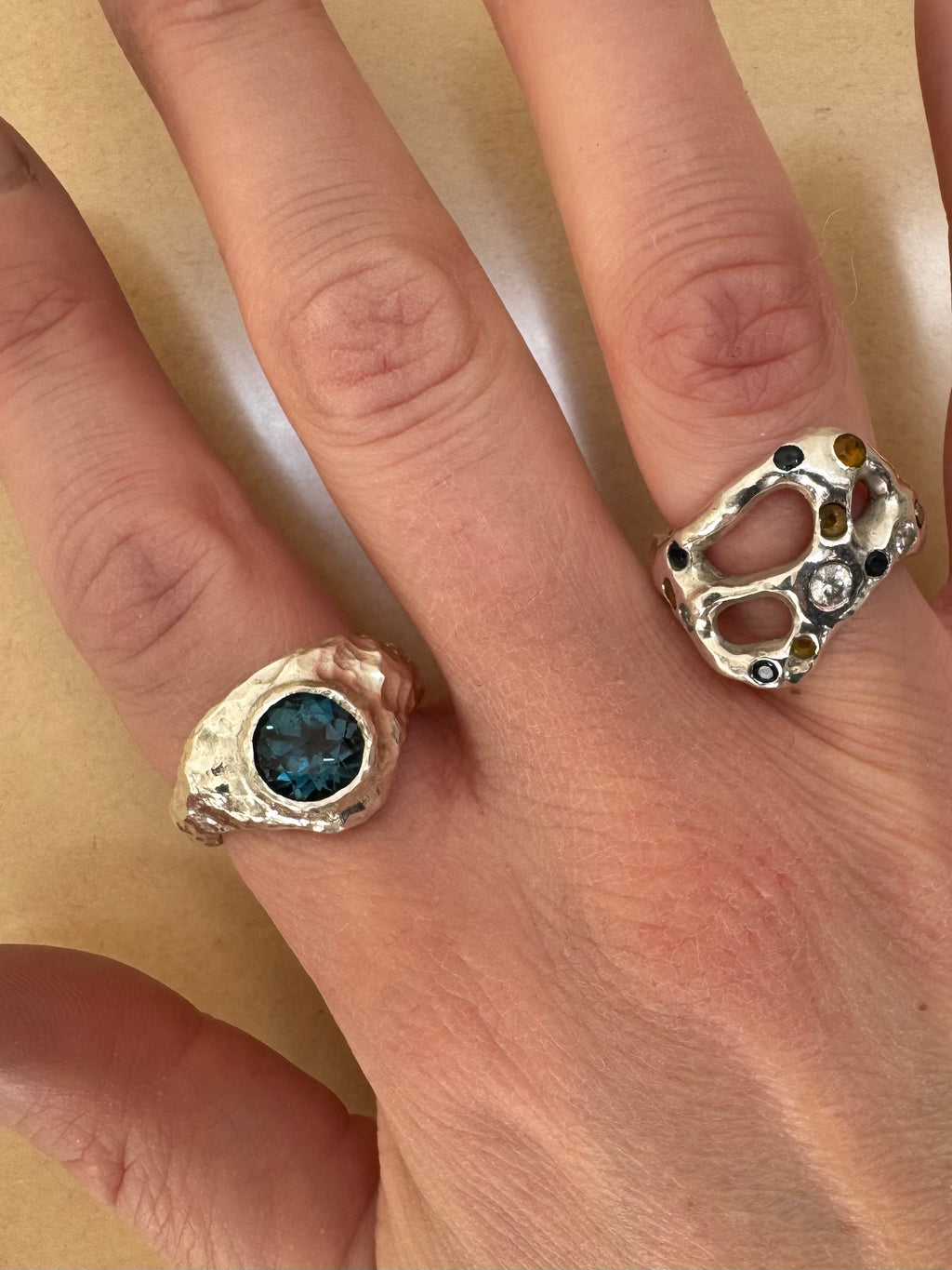 Set ring – worn