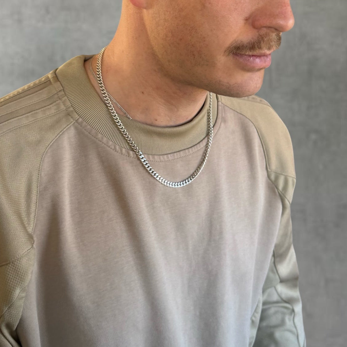 Simple chain 03 – detail
