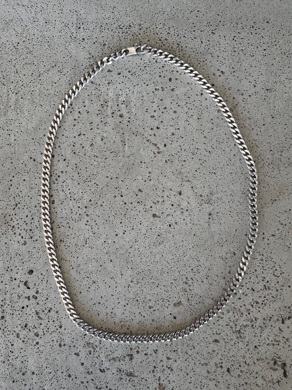 Simple chain 03