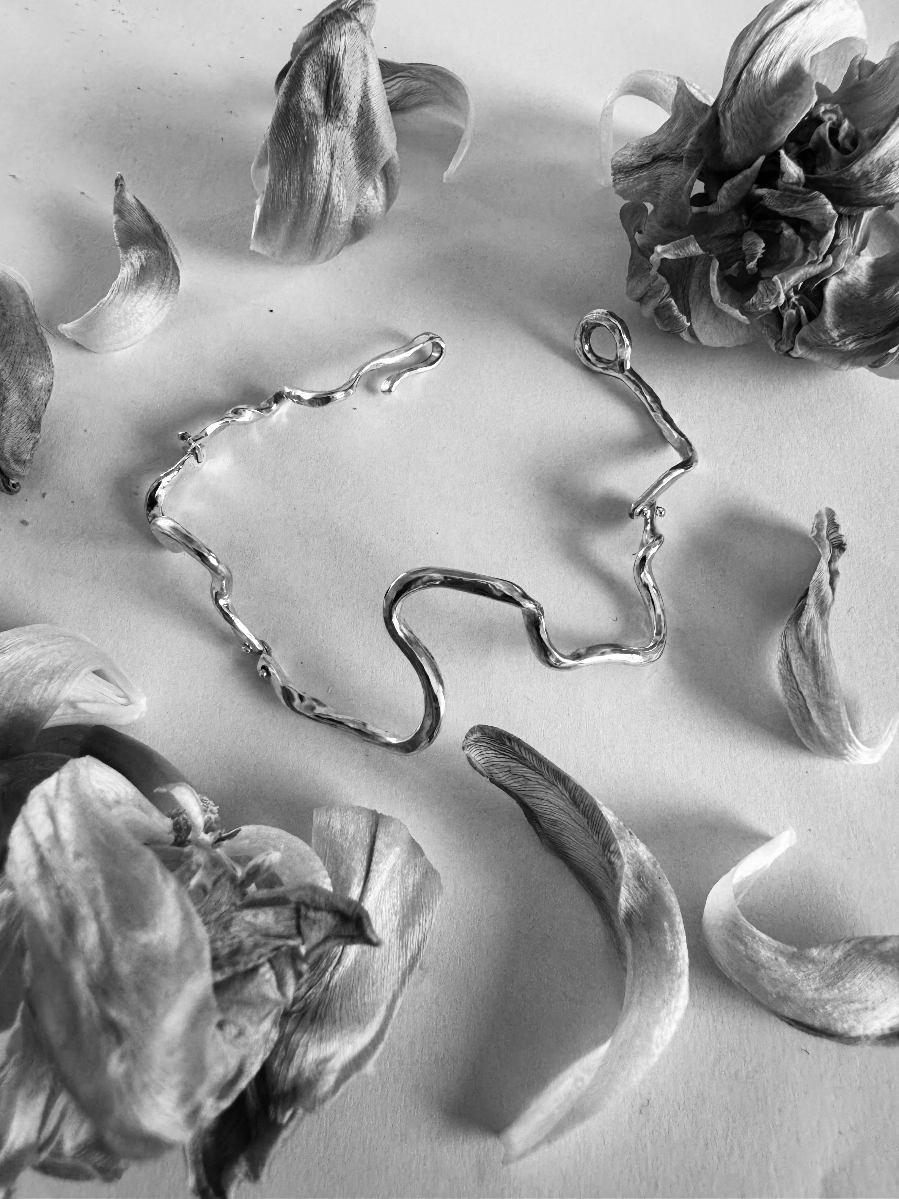 Tangle bracelet – close-up