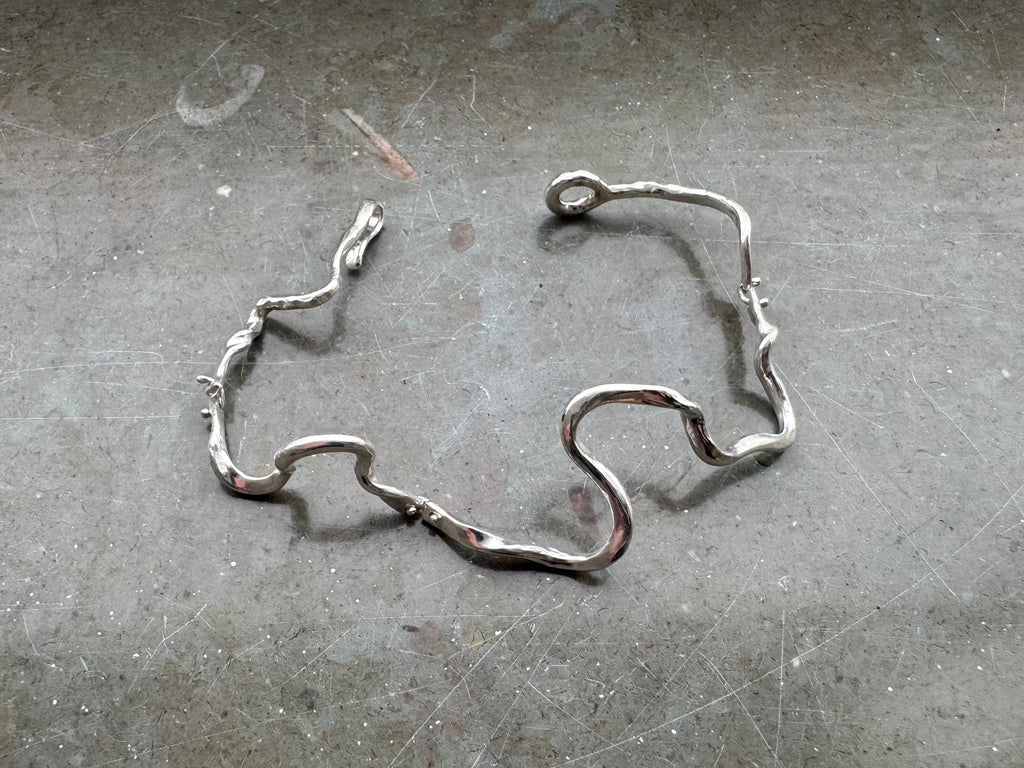 Tangle bracelet
