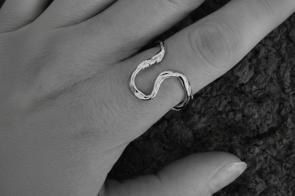 Tangle ring – 14 kt gold, detail
